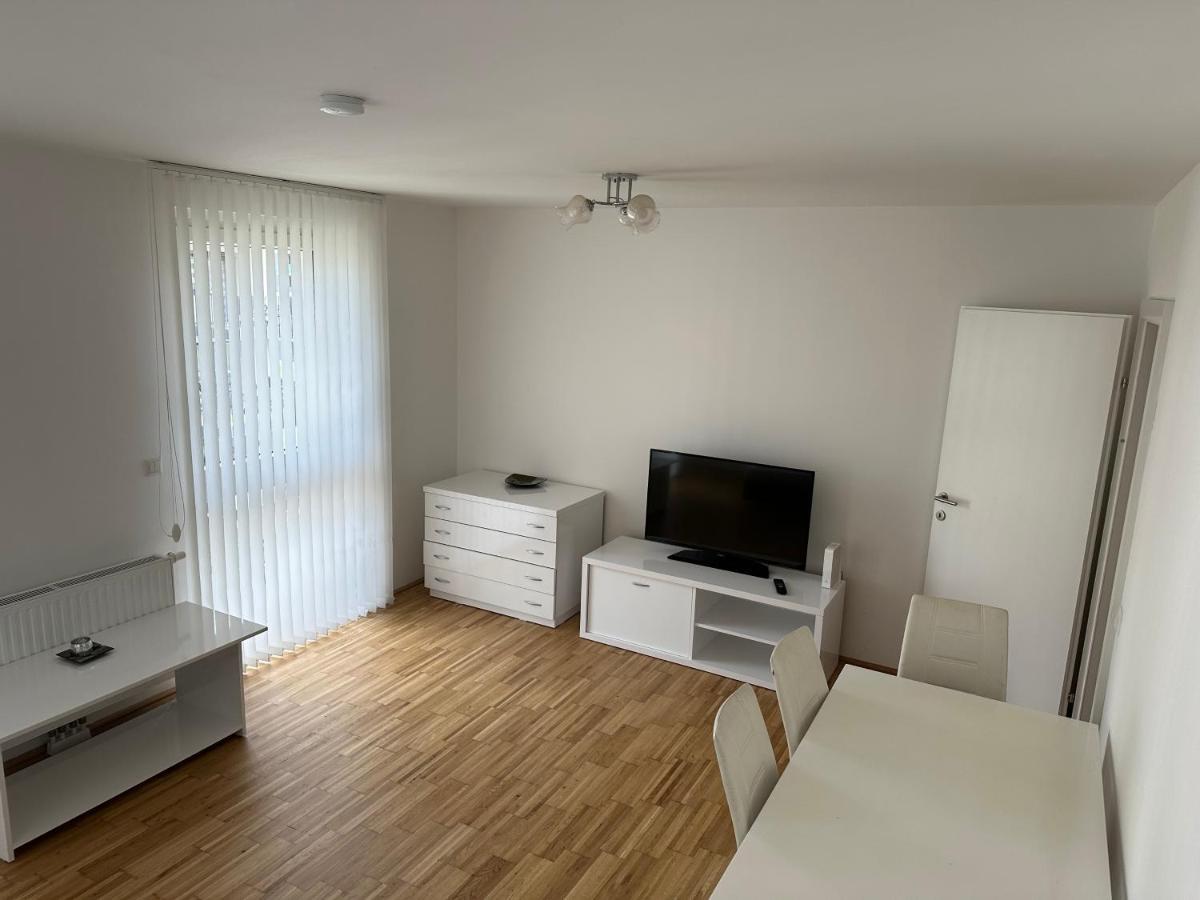 Hauptbahnhof Ferienwohnung Am Park Vienne Extérieur photo