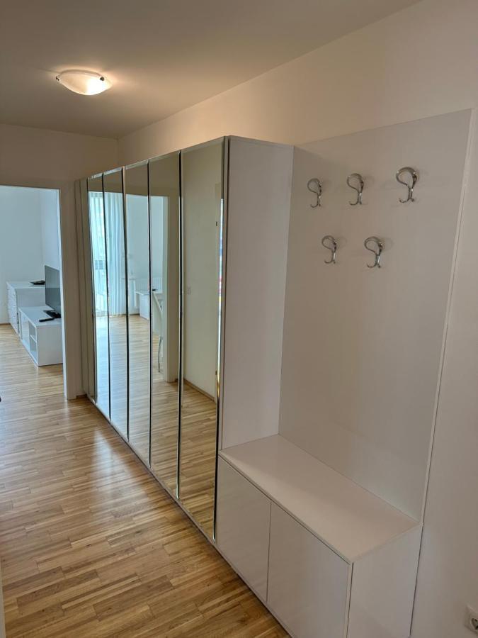 Hauptbahnhof Ferienwohnung Am Park Vienne Extérieur photo